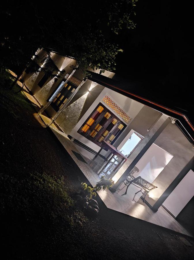 Sunset Villa نيجومبو المظهر الخارجي الصورة
